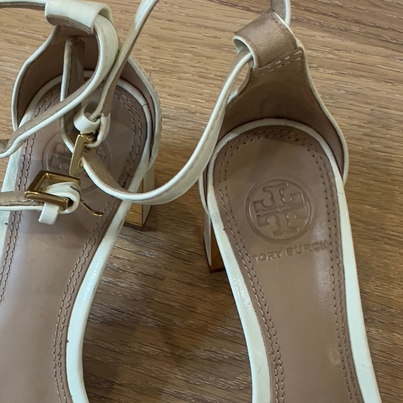 Tory Burch Cecile Ivory Leather Sandals 6 - Picture 6 of 9